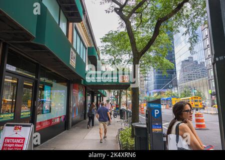 Schöne Außenansicht des BH Photo Video Stores in New York. USA. New York. Stockfoto