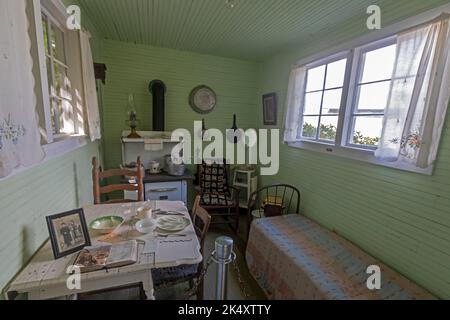 Beckley, West Virginia - Historische Gebäude sind im Coal Camp in der Beckley Exhibition Coal Mine ausgestellt, einschließlich dieses Einzimmer-Junggesellenabschieds Stockfoto