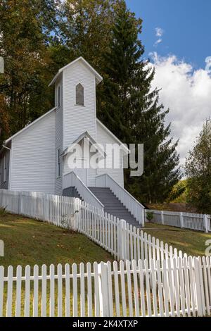 Beckley, West Virginia - Historische Gebäude sind im Coal Camp in der Beckley Exhibition Coal Mine ausgestellt. Die Kirche des Kohlelagers wurde 19 erbaut Stockfoto