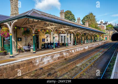 Knaresborough Railway Station, ein denkmalgeschützter Bahnhof in der Yorkshire Marktstadt Knaresborough, Yorkshire, England. Stockfoto