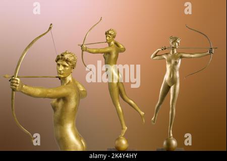 Darstellung authentischer Statuen des antiken Roms von Diana, der Göttin der Jagd, Jungfrauen und Geburt Stockfoto