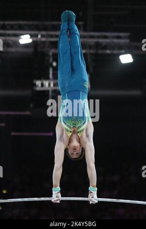 Tyson BULL of Australia im Men's Horizontal Bar - Finale bei den Commonwealth-Spielen 2022 in der Arena, Birmingham. Stockfoto