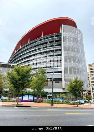 SILVER SPRING, MD – 4. OKTOBER 2022: Unisphere, der Hauptsitz von United Therapeutics, ist das größte Bürogebäude der Welt, Stockfoto