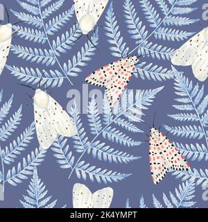 Handgezeichnetes nahtloses Muster mit Farnblättern und weißen niedlichen Motten. Detaillierte Aquarell-botanische Illustration. Stockfoto