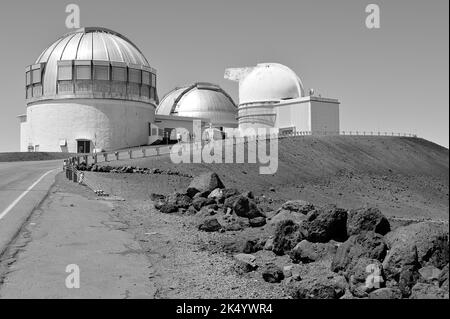 Landschaftliche Eindrücke von der magischen Landschaft des Mauna Kea Observatoriums, Big Island HI Stockfoto