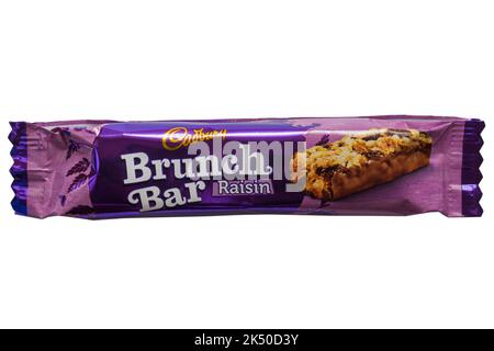 Cadbury Brunch Bar Raisin isoliert auf weißem Hintergrund Stockfoto