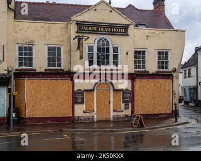 Die geschlossene und bestieg Talbot Head Hotel, High Street, Upton Upon Severn, Worcestershire, Großbritannien Stockfoto