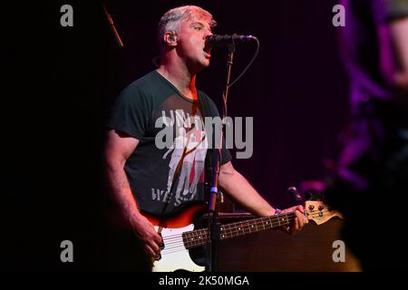 Roma, Italien. 04. Oktober 2022. Millard ist während der Concert of Counting Crows the Butter Miracle Tour am 4. Oktober 2022 im Auditorium Parco della Musica in Rom, Italien, tätig. Kredit: Unabhängige Fotoagentur/Alamy Live Nachrichten Stockfoto