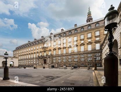 Kopenhagen, Dänemark. Oktober 2022. Blick auf den Innenhof des Christiansborg-Palastes im Stadtzentrum Stockfoto