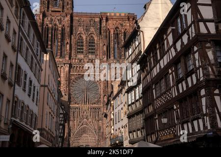 Kathedrale Notre-Dame Elsass Frankreich Kathedrale von Straßburg oder Kathedrale unserer Lieben Frau von Straßburg (Französisch: Cathédrale Notre-Dame de Strasb Stockfoto