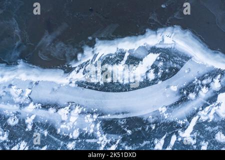 Landschaft von gefrorenen Teich befindet Stockfoto