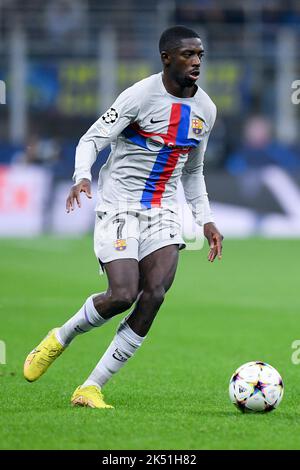 Ousmane Dembele' vom FC Barcelona beim UEFA Champions League Group Stage Match zwischen dem FC Internazionale und dem FC Barcelona am 4. Oktober 2022 im Stadio San Siro, Mailand, Italien. Foto von Giuseppe Maffia. Stockfoto