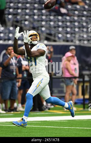 Der Los Angeles Chargers Wide Receiver Mike Williams (81) bereitet sich auf das NFL Football Game zwischen den Los Angeles Chargers und den Houston Texans auf Su vor Stockfoto