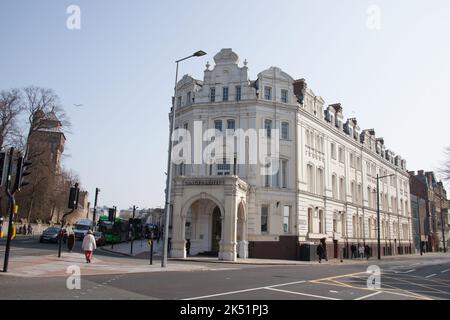 Das Angel Hotel an der Westgate und Castle Street in Cardiff, Wales, Großbritannien Stockfoto