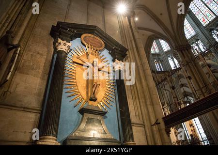 Das Gero-Kreuz im Dom, Köln, Deutschland. Das Gero-Kreuz (Gero Crucifix), um 965-970, ist der älteste große Kruzifix Stockfoto