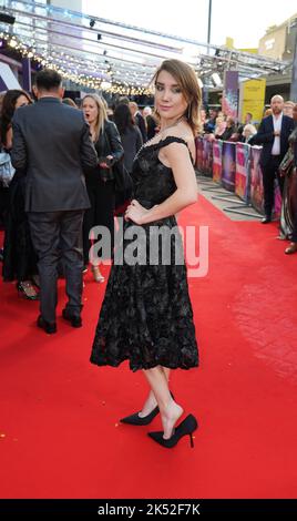 Gaia Wise kommt zur Weltpremiere von Roald Dahls Matilda im BFI Southbank in London während des BFI London Film Festival. Bilddatum: Mittwoch, 5. Oktober 2022. Stockfoto