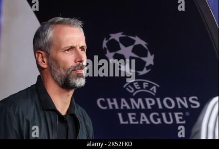 Leipzig, Deutschland. 05. Oktober 2022. Fußball: Champions League, Gruppenphase, Gruppe F, Matchday 3, RB Leipzig - Celtic. Leipzig-Trainer Marco Rose kommt ins Stadion. Quelle: Jan Woitas/dpa/Alamy Live News Stockfoto