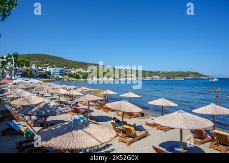 Strand in Agia Marina, Ägina, Saronische Inseln, Griechenland Stockfoto