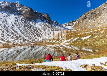 Frankreich, Alpes-de-Haute-Provence, Nationalpark Mercantour, Wanderung vom Col de la Cayolle (2326 m) zum Col de la Petite Cayolle auf der GR56B-GRP Tour du Stockfoto