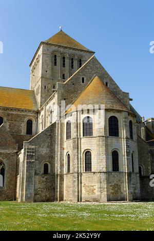 Frankreich, Manche, Halbinsel Cotentin, Lessay, Abtei Sainte Trinite aus dem 11.. Jahrhundert Stockfoto