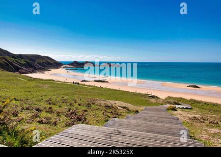 Frankreich, Côtes d'Armor, Côte de Penthièvre, Erquy, Grand Site von Frankreich Cap d'Erquy - Cap Fréhel, Lourtuais Strand, Wandern auf dem GR 34 Fernwanderweg pa Stockfoto