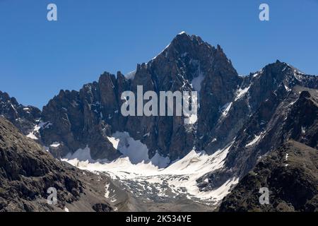 Frankreich, Isère, Oisans-Massiv, Ecrins-Nationalpark, in Richtung des Weilers La Bérarde, Barre des Ecrins (4102 m) Stockfoto