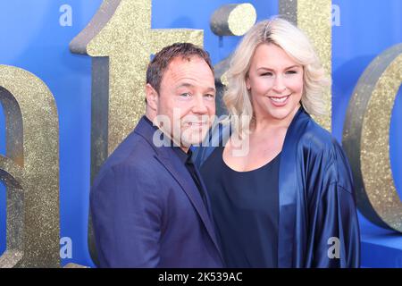 Stephen Graham, Schauspieler und Filmemacher nehmen an der Weltpremiere von Roald Dahls Matilda the Musical Teil, die von Sony Pictures in Kinos in ganz Großbritannien veröffentlicht wurde Stockfoto