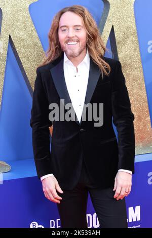 Tim Minchin, Schauspieler und Filmemacher nehmen an der Weltpremiere von Roald Dahls Matilda the Musical Teil, die von Sony Picters in Kinos in ganz Großbritannien und in Großbritannien veröffentlicht wurde Stockfoto