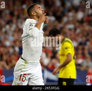 Sevilla, Spanien 05/10/2022, UEFA Champions League Fußballspiel Sevilla gegen Borussia Dortmund bei Ramon Sanchez Pizjuan. 05. OKTOBER 2022 SEVILLA 05/10/2022 FASE DE GRUPOS DE LA UCL ESTADIO SANCHEZ PIZJUAN SEVILLA FC-BORUSSIA DORTMUND 900/CORDON PRESSE Stockfoto