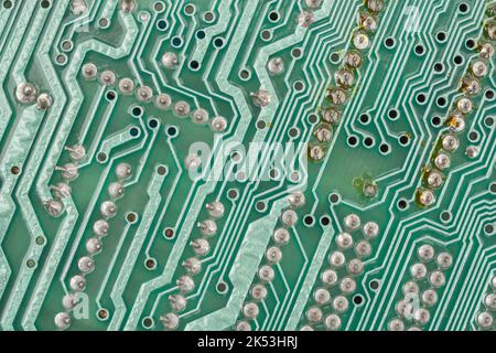 Grüne Platine des 1982 Sinclair ZX Spectrum [Ausgabe zwei 16k]. Für frühe Computer. Heimcomputer, beliebte Elektronik, britische Computer. Stockfoto
