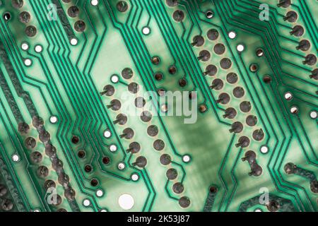 Grüne Platine des 1982 Sinclair ZX Spectrum [Ausgabe zwei 16k]. Für frühe Computer. Heimcomputer, beliebte Elektronik, britische Computer. Stockfoto