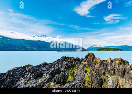 Blick auf den Chilkat Inlet & Glacier Bay National Park & Preserve von Moose Meadow; Chilkat State Park; Haines; Alaska; USA Stockfoto