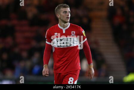 Riley McGree von Middlesbrough während des Sky Bet Championship-Spiels zwischen Middlesbrough und Birmingham City im Riverside Stadium, Middlesbrough, am Mittwoch, den 5.. Oktober 2022. (Kredit: Michael Driver | MI Nachrichten) Kredit: MI Nachrichten & Sport /Alamy Live Nachrichten Stockfoto