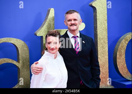 London, UK , 05/10/2022, Tricia Tuttle und Ben Roberts kommen zu den Darstellern und Filmemacher nehmen an der Pressekonferenz des BFI London Film Festival für Roald Dahls Matilda The Musical Teil, das von Sony Picters in Kinos in ganz Großbritannien und Irland vom 25.. November bis 5.. Oktober 2022 in London, Großbritannien, veröffentlicht wurde. Stockfoto