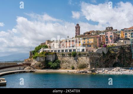 Die malerische Zitadelle von Bastia an einem sonnigen Sommertag. Corse, Frankreich. Stockfoto