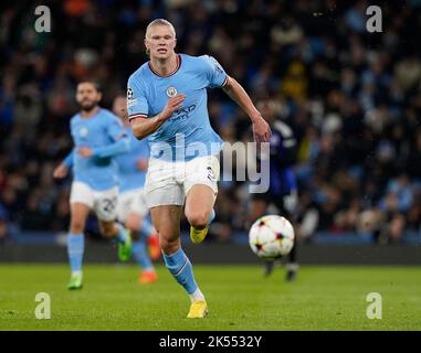 Manchester, England, 5.. Oktober 2022. Erling Haaland aus Manchester City während des UEFA Champions League-Spiels im Etihad Stadium, Manchester. Bildnachweis sollte lauten: Andrew Yates / Sportimage Stockfoto