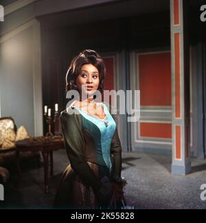 Don Pasquale, Oper von Gaetano Donizetti, Deutschland 1972, Regie: Axel Corti, Darstellerin: Sopranistin Reri Grist Stockfoto