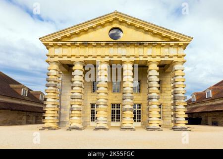 Das Saline Royale (Königliche Salinen) ist ein historisches Gebäude in Arc-et-Senans im Département Doubs, Ostfrankreich. Stockfoto