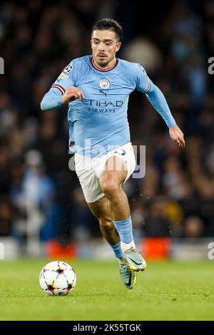 Manchester, Großbritannien. 05. Oktober 2022. Jack Grealish von Manchester City während des UEFA Champions League Group G-Spiels zwischen Manchester City und dem FC Kopenhagen im Etihad Stadium am 5. 2022. Oktober in Manchester, England. (Foto von Daniel Chesterton/phcimages.com) Quelle: PHC Images/Alamy Live News Stockfoto