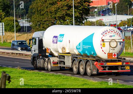 Dundee, Tayside, Schottland, Großbritannien. 6. Oktober 2022. Nachrichten in Schottland: Die Obergrenze für die Energiepreise im Oktober wird bestimmt, wenn die Inflation weiter ansteigt, aber es wird erwartet, dass sie bei einem typischen Eigenheim bei etwa £3.500 liegen wird. Darüber hinaus steigen die Kraftstoffpreise in Schottland, wobei einige Tankstellen Benzin für mehr als £2 pro Liter verkaufen, was das Land zum teuersten im Vereinigten Königreich macht. All dies ist auf den Krieg in der Ukraine und die Gasknappheit in Europa zurückzuführen; es besteht ein erhebliches Risiko, dass es im Winter 2022/23 in Großbritannien zu Gasengpässen kommen wird. Kredit: Dundee Photographics/Alamy Live Nachrichten Stockfoto