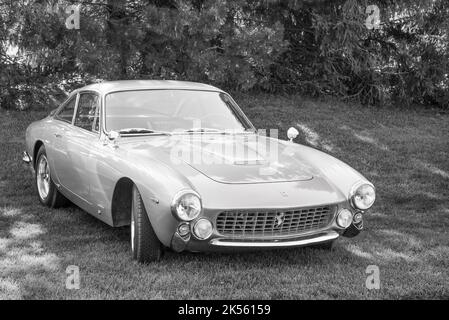 PLYMOUTH, MI/USA - 30. JULI 2017: Ein 1963/64 Ferrari 250 GT Lusso Berlinetta von Pininfarina auf dem Concours d'Elegance of America. Stockfoto