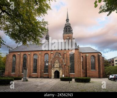 Kopenhagen, Dänemark. Oktober 2022. Außenansicht der Heiligen-Geist-Kirche im Stadtzentrum Stockfoto