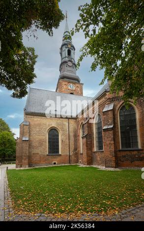 Kopenhagen, Dänemark. Oktober 2022. Außenansicht der Sankt Petri Kirche im Stadtzentrum Stockfoto