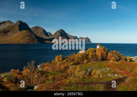 Malerische Aussicht auf den Berg Segla auf der Insel Senja - Stock Foto Stockfoto