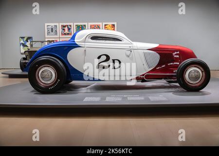 BILBAO, SPANIEN-10. SEPTEMBER 2022: 1934 Ford Pierson Brothers Coupe 2D Hot Rod (Seitenansicht) Stockfoto