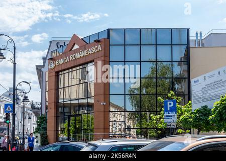 Craiova, Dolj, Rumänien – 14. Mai 2022: Hauptsitz der rumänischen Bank in Craiova, Rumänien Stockfoto