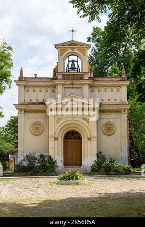 Craiova, Dolj, Rumänien – 14. Mai 2022: Evangelische Kirche in Craiova, Rumänien. Stockfoto