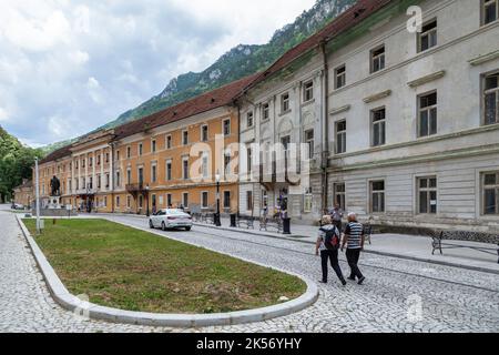 Baile Herculane ( Herculane Bath ), Rumänien - 13. Juni 2022: Blick auf den Hercules-Platz in Baile Herculane, Caras-Severin, Rumänien. Stockfoto