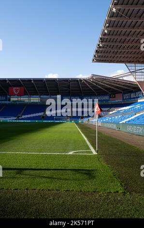 Cardiff, Großbritannien. 06. Oktober 2022. Der Fußballplatz im Cardiff City Stadium vor der FIFA Womens World Cup Play-Off First Round 2023 zwischen Wales und Bosnien und Herzegowina im Cardiff City Stadium in Cardiff, Wales. (James Whitehead/SPP) Quelle: SPP Sport Press Foto. /Alamy Live News Stockfoto