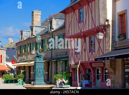 Frankreich, Finistère (29), Concarneau, maison à colombages dans la Ville Close, cité fortifiée des XVe et XVIe siècles remaniée par Vauban au XVIie siècle Stockfoto